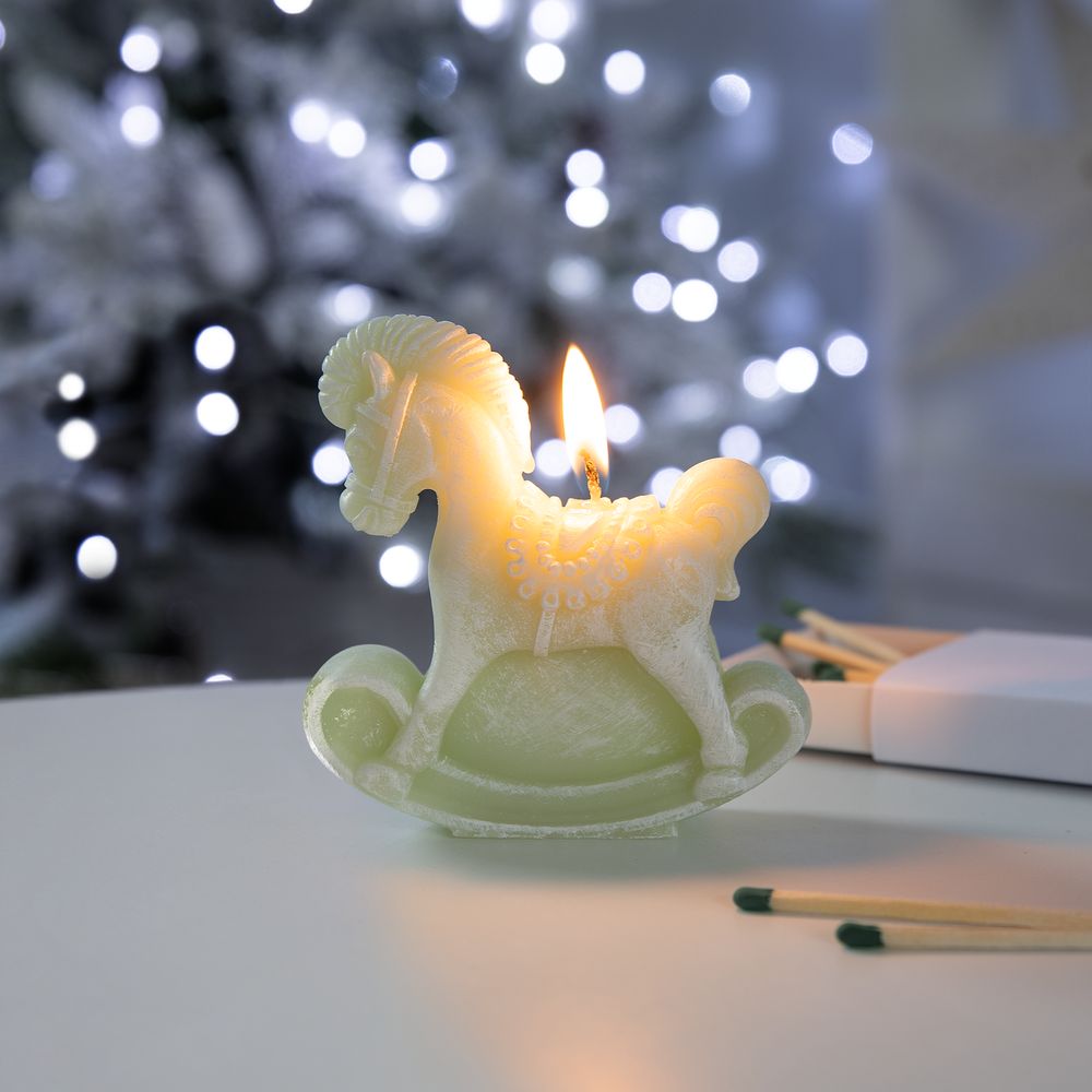 Свеча фигурная «Лошадка-качалка», светло-зеленая