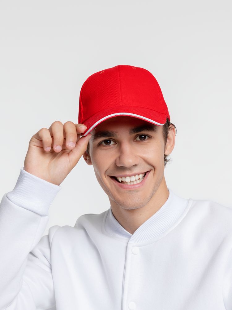 Бейсболка Generic, красная с белым кантом Бейсболка Generic, красная с белым кантом