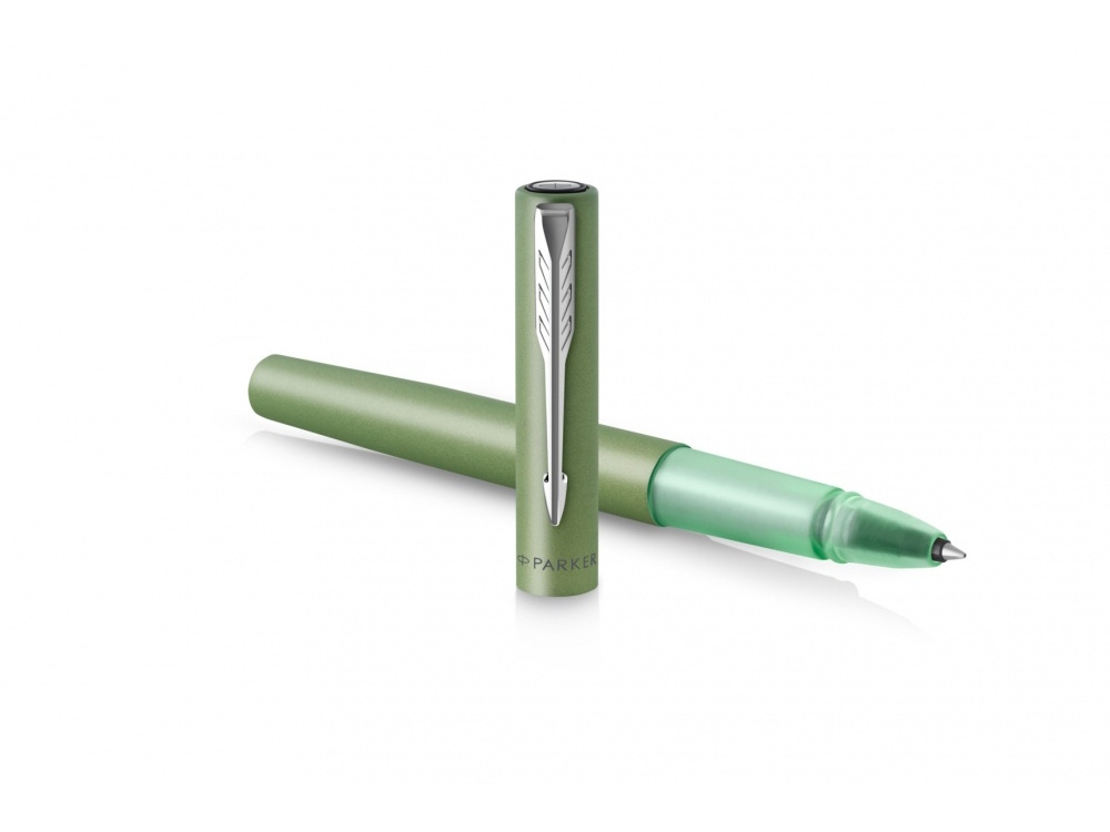 Ручка-роллер Parker Vector XL Green CT, цвет чернил black, стержень: F, в подарочной упаковке. Ручка-роллер Parker Vector XL Green CT, цвет чернил black, стержень: F, в подарочной упаковке.