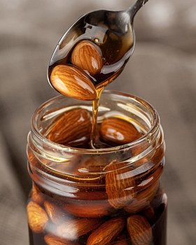 Мед цветочный Bee To Bear, с миндалем