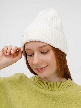 Шапка Laconi, молочно-белая