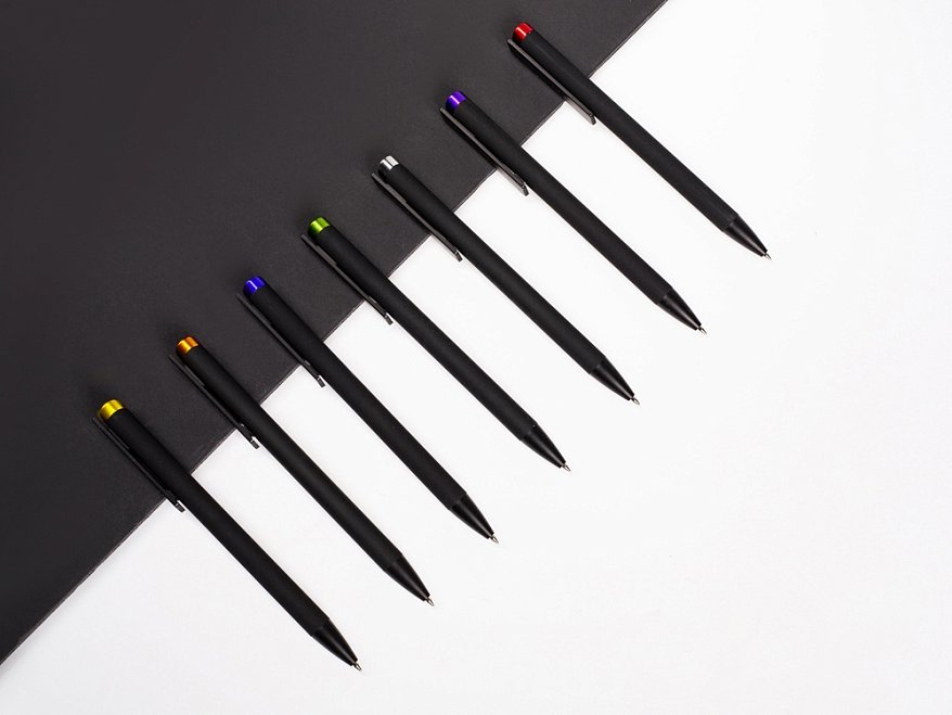 Ручка металлическая шариковая Taper Metal софт-тач с цветным зеркальным слоем, черный с желтым