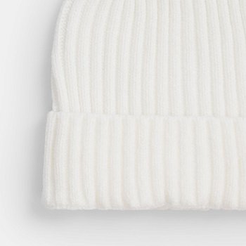 Шапка Laconi, молочно-белая