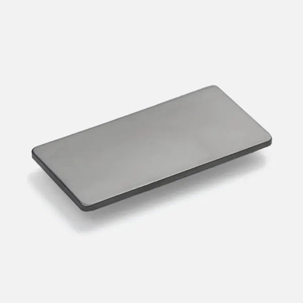 Значок Magnet Matto, серебристый глянцевый